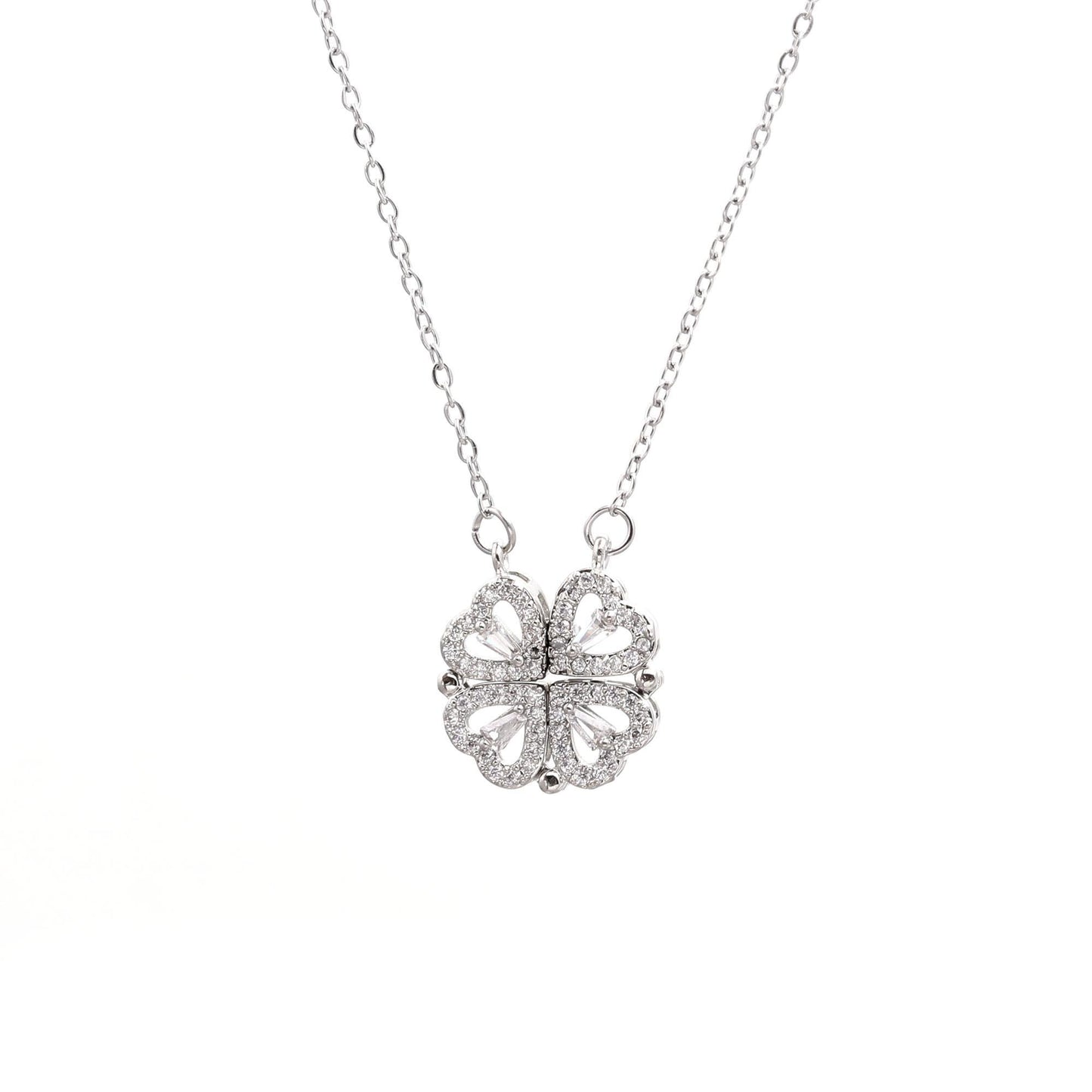 Elegant Clover Magnetic Necklace - Anti-Tarnish Gold & Silver Plated Jewelry